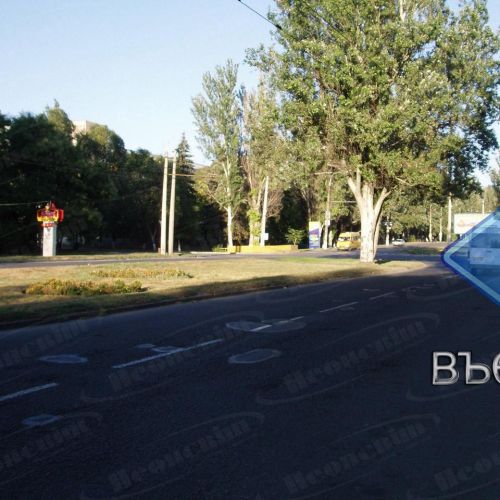 В'їзд з боку вул. Космічній на вул. Східну