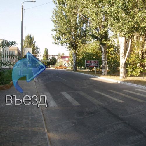 В'їзд з боку вул. Східної